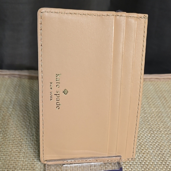 Kate Spade Green card wallet LIKE NEW - Picture 5 of 7